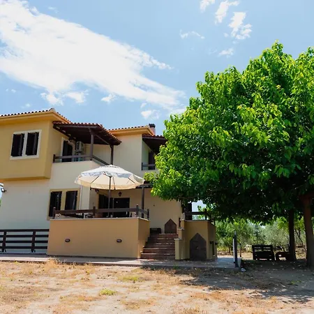 Karavos Grove Hébergement de vacances