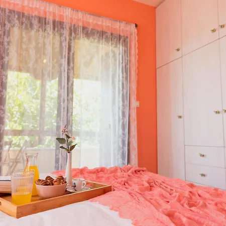 Karavos Grove Holiday home *