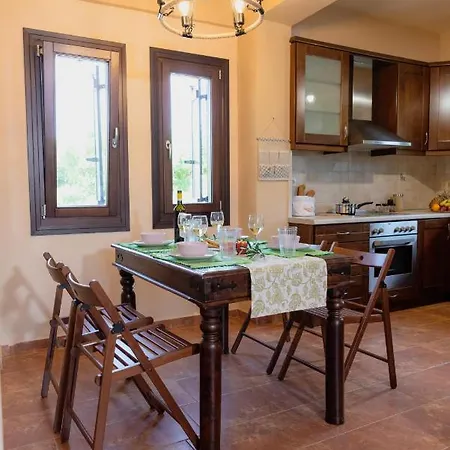 Karavos Grove Holiday home *