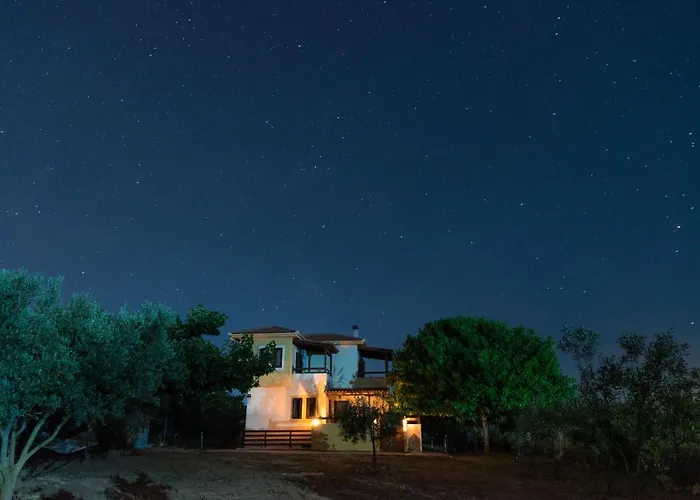 Σπίτι διακοπών Karavos Grove Κάτω Λεχώνια